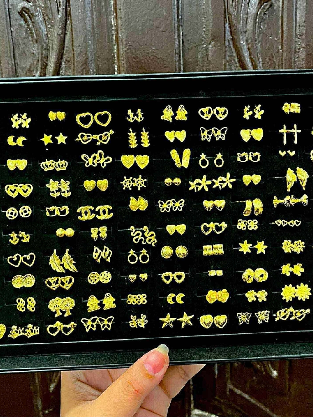 Bangkok stud Earrings Per Each Choose one Only .
